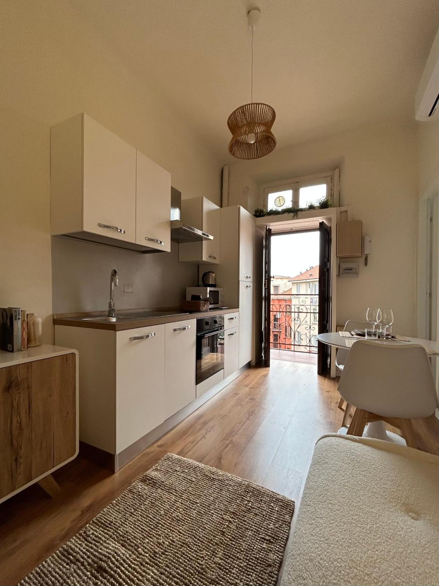Apartment Elegante Bilocale, A Pochi Passi Dalla Metro Pasteur Milan